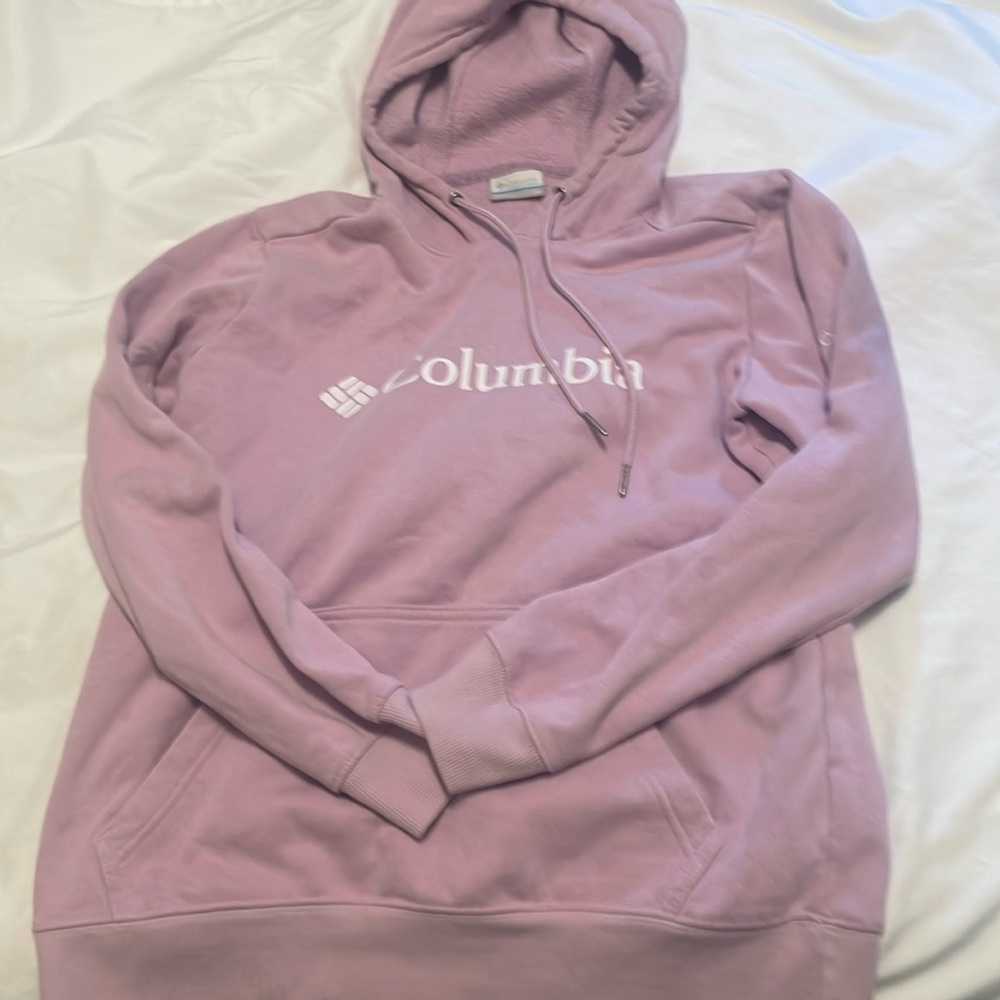 Light purple medium very good condition women’s hoodie